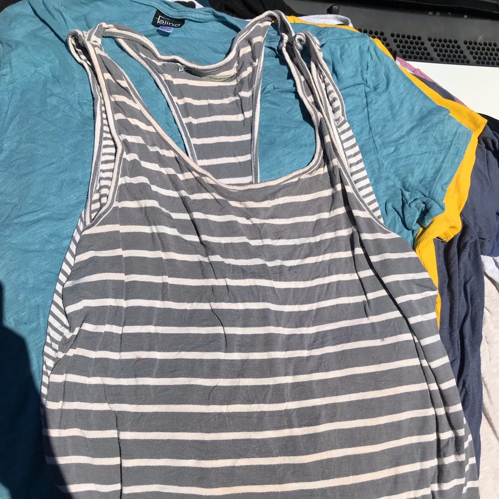 Razor back tee